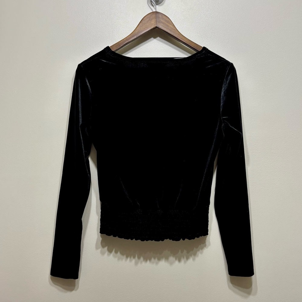Joe Fresh Black Velvet Long Sleeve Scoop Neck Cropped Blouse Top XS - Picture 6 of 9